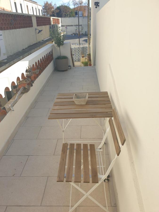 Mistral Appartements Port-Saint-Louis-du-Rhone Exterior photo